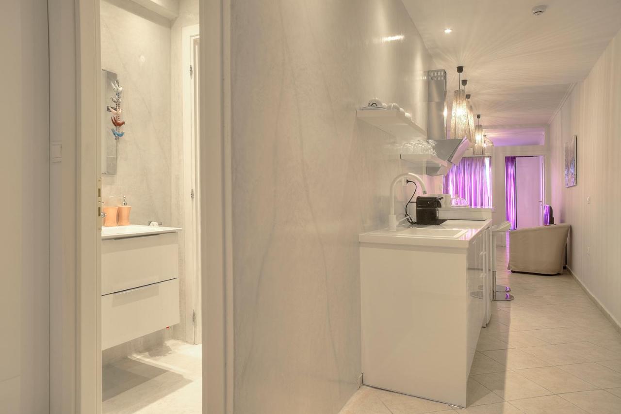Downtown Glyfada Smart Apartment Atina Dış mekan fotoğraf